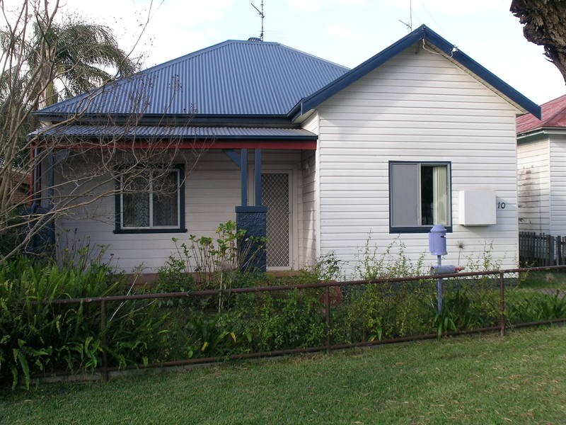 10 Lachlan Road, Cardiff NSW 2285