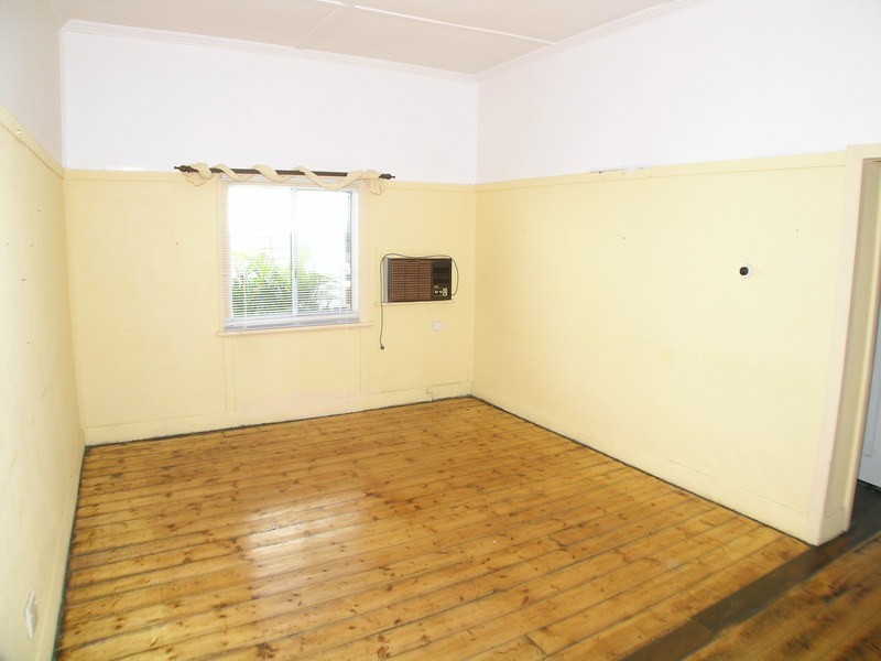 10 Lachlan Road, Cardiff NSW 2285