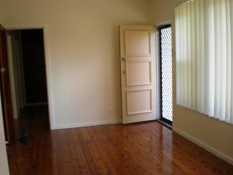 6 Kathleen Street, Cardiff NSW 2285