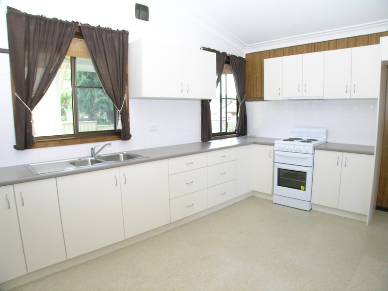 249 Warners Bay Road, Mount Hutton NSW 2290