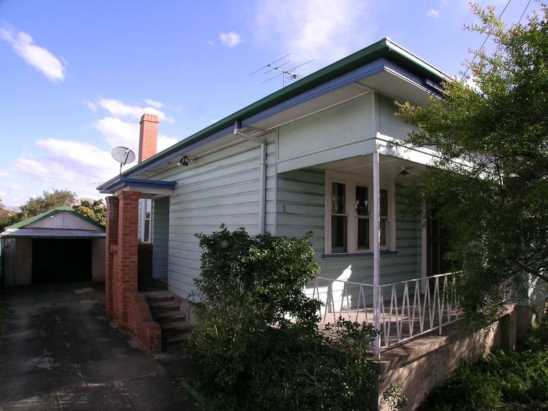 1 Oliver Street, Mayfield NSW 2304