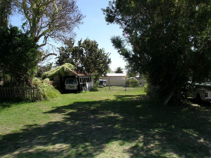 Blacksmiths NSW 2281