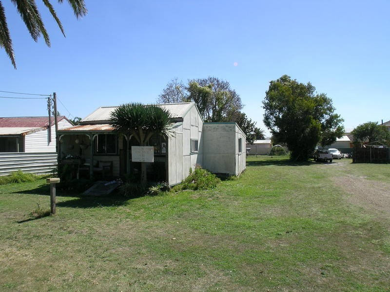 Blacksmiths NSW 2281