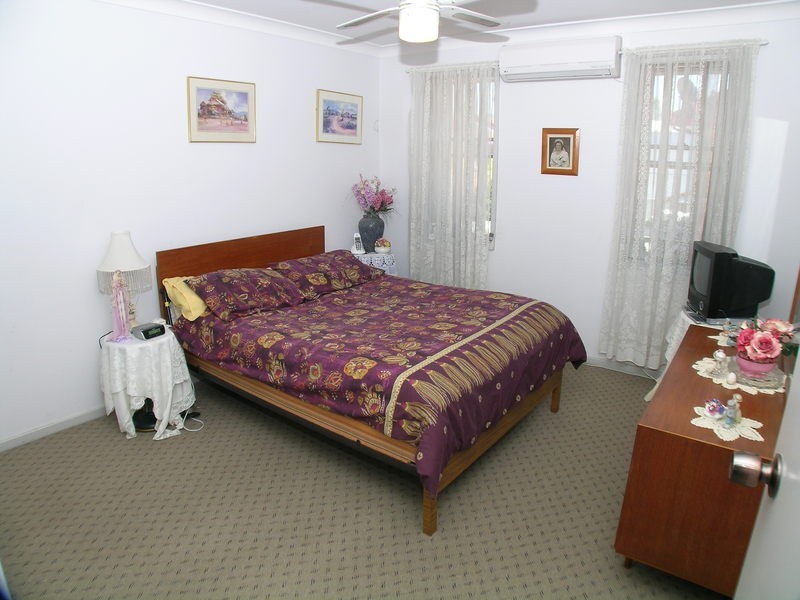 Mayfield NSW 2304
