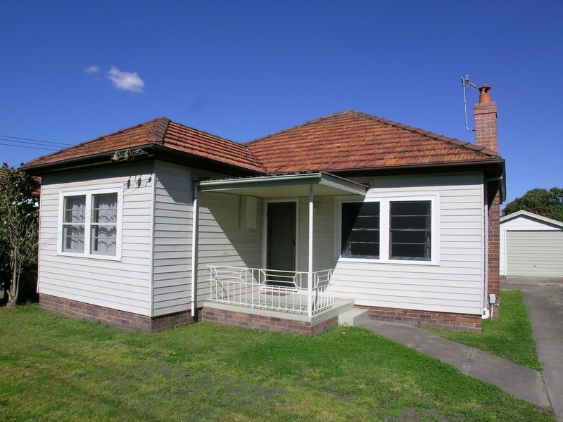 17 Carnley Avenue, New Lambton NSW 2305