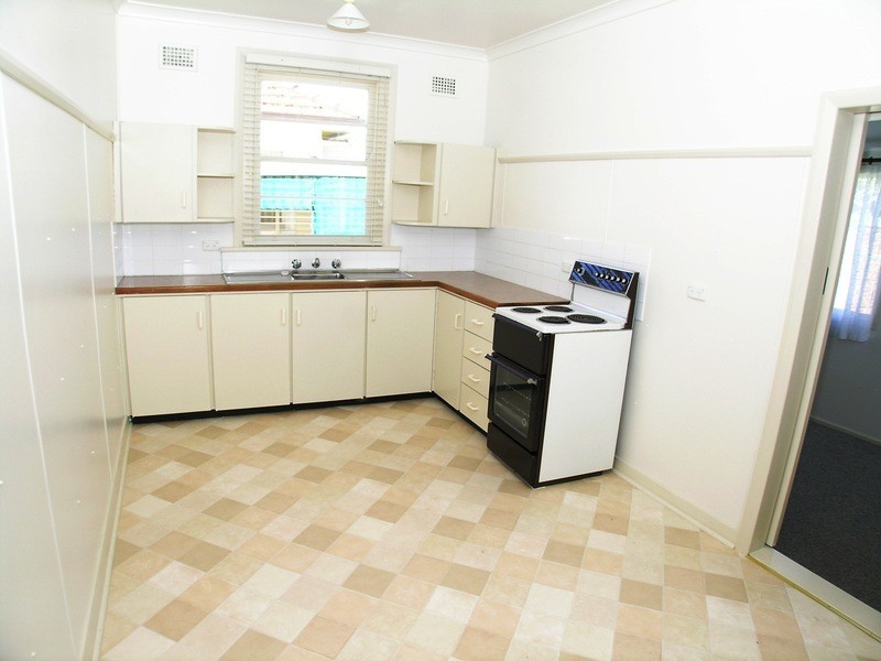 17 Carnley Avenue, New Lambton NSW 2305