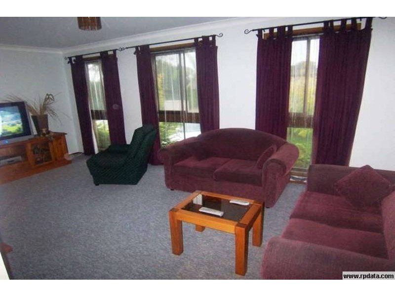 16 Robina Drive, Hillsborough NSW 2290