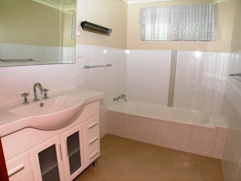 Macquarie Hills NSW 2285