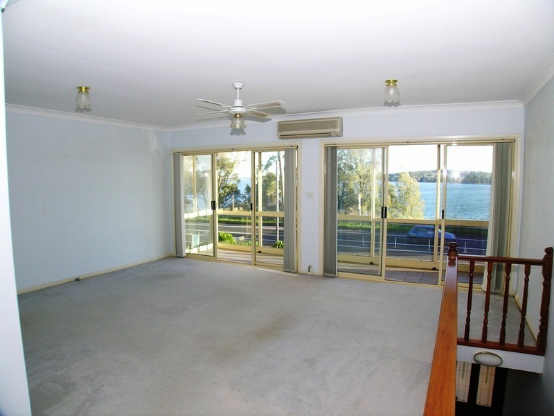 2/304 The Esplanade, Speers Point NSW 2284