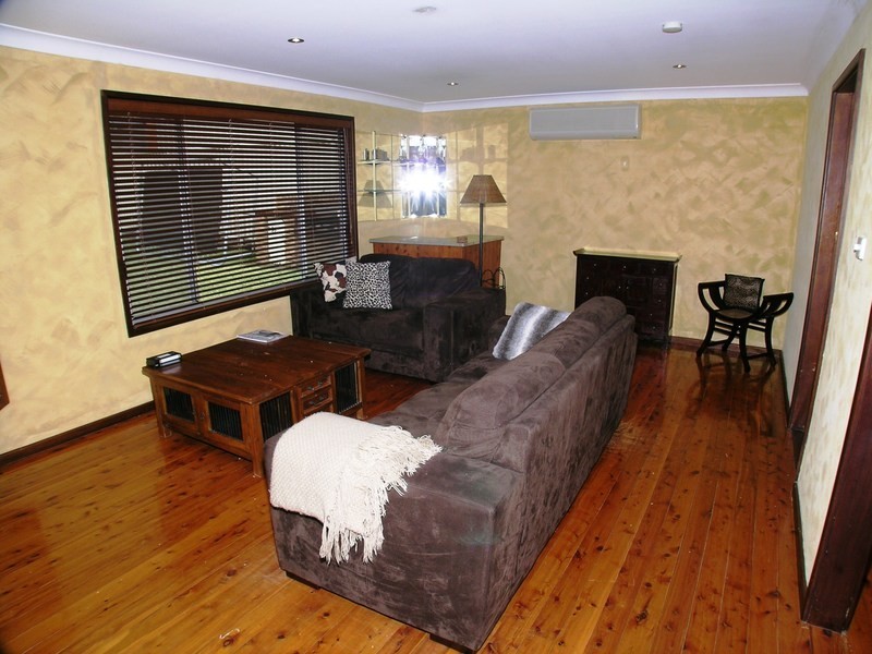 118 Lawson Road, Macquarie Hills NSW 2285