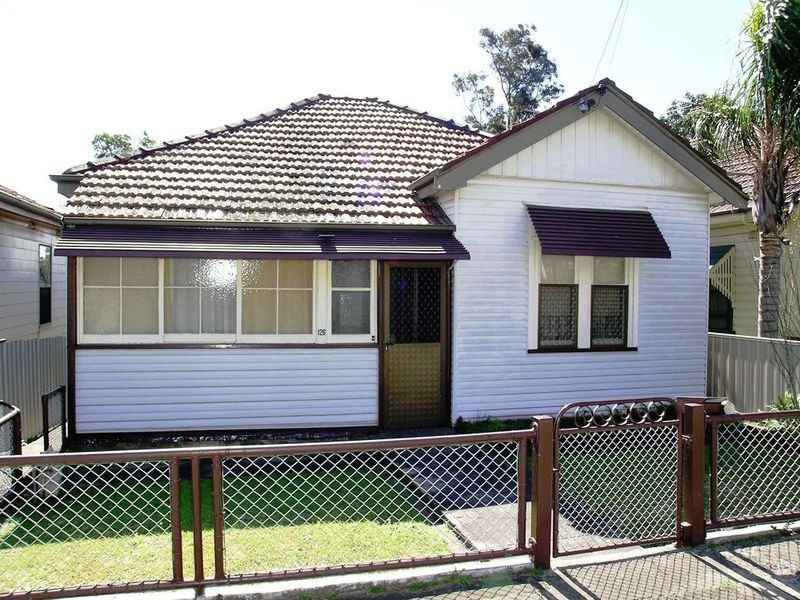 Mayfield NSW 2304