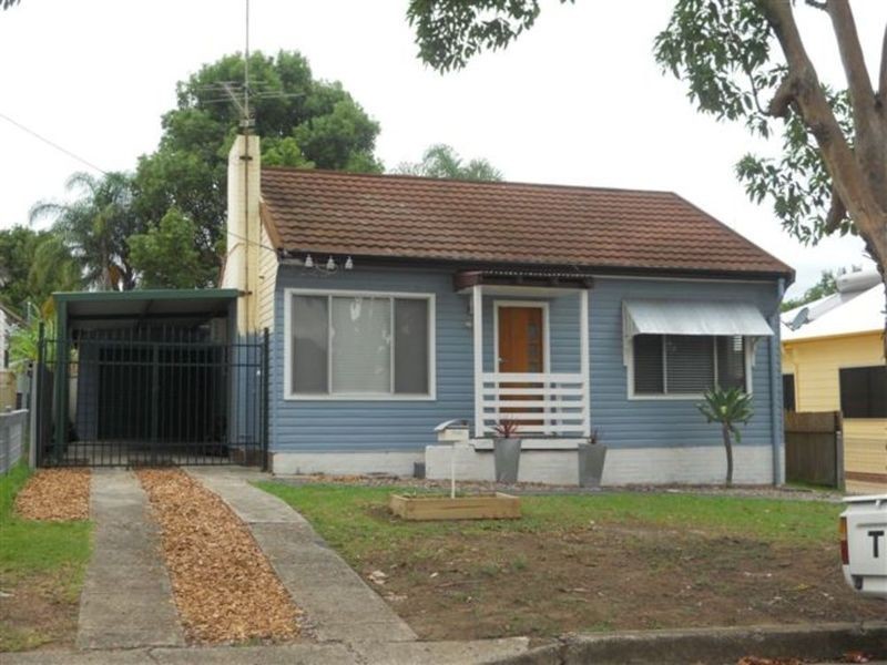 14 Poyner Street, Glendale NSW 2285