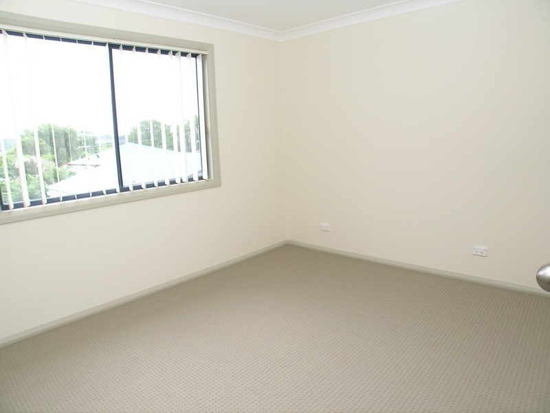 1/122 Croudace Road, Elermore Vale NSW 2287