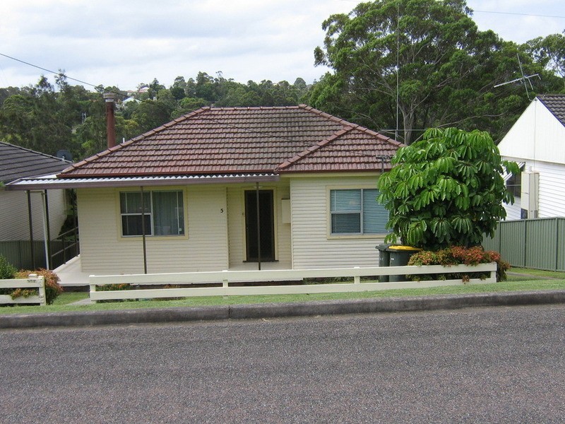 5  Hill Street, Cardiff NSW 2285