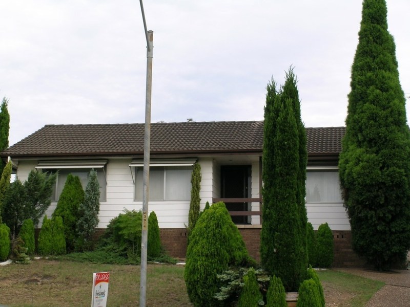 38 Delasala Drive, Macquarie Hills NSW 2285