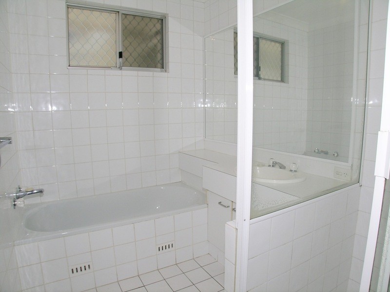 38 Delasala Drive, Macquarie Hills NSW 2285