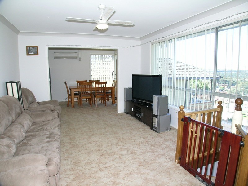 Macquarie Hills NSW 2285