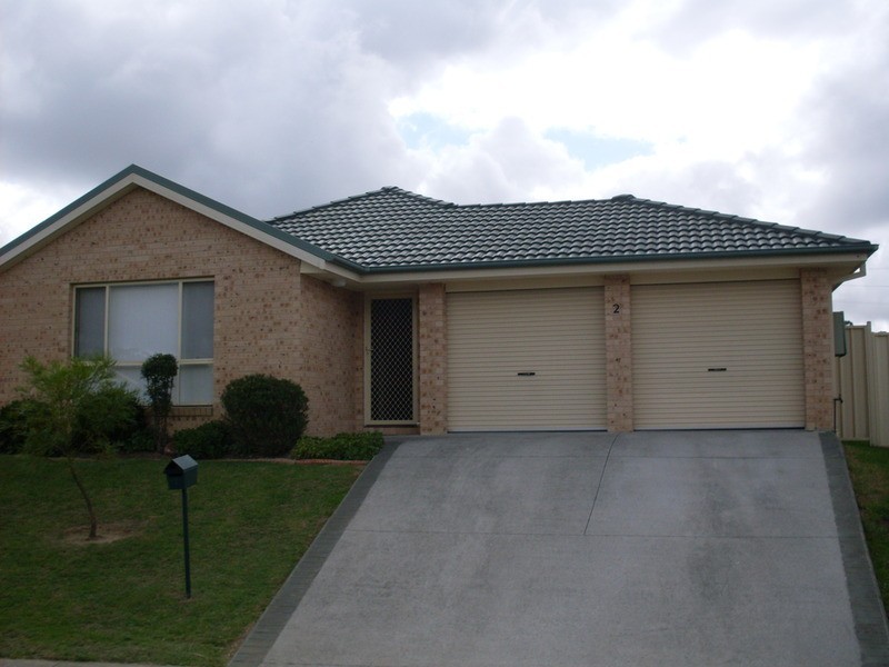 2 Elanet Avenue, Cameron Park NSW 2285