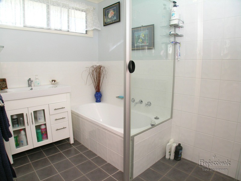 Macquarie Hills NSW 2285