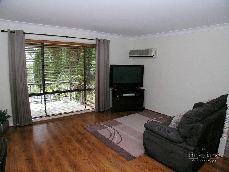 Macquarie Hills NSW 2285