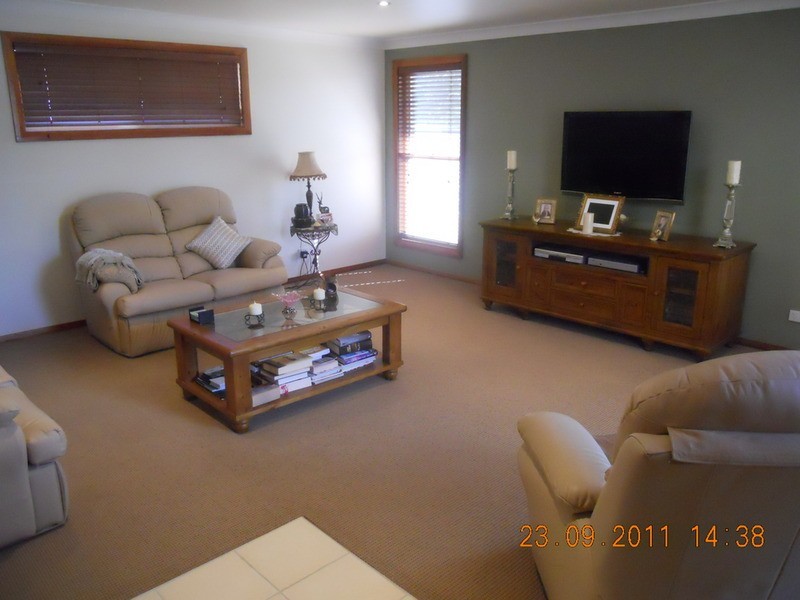 81 Macquarie Road, Cardiff NSW 2285