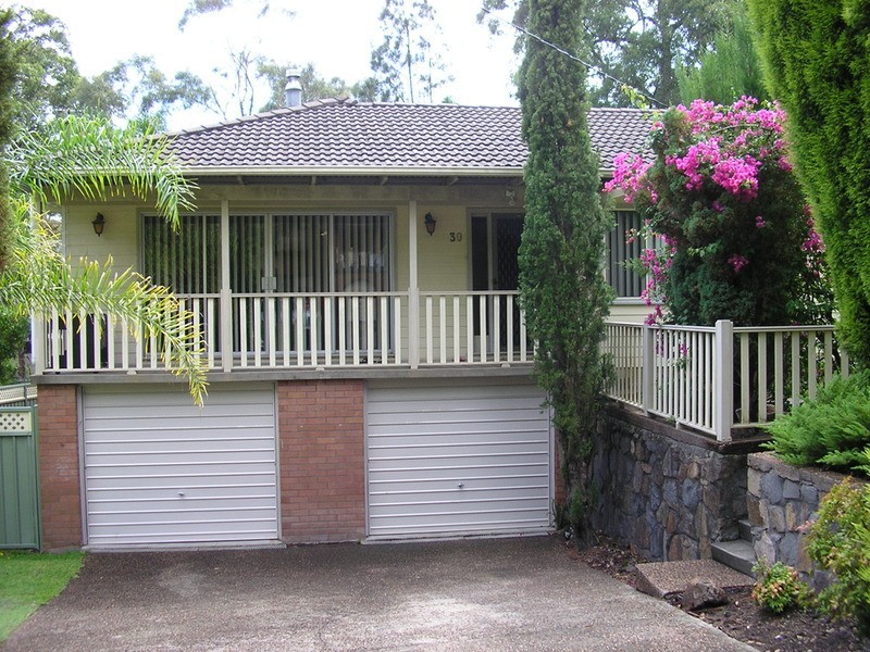 30 Beasley Crescent, Rankin Park NSW 2287