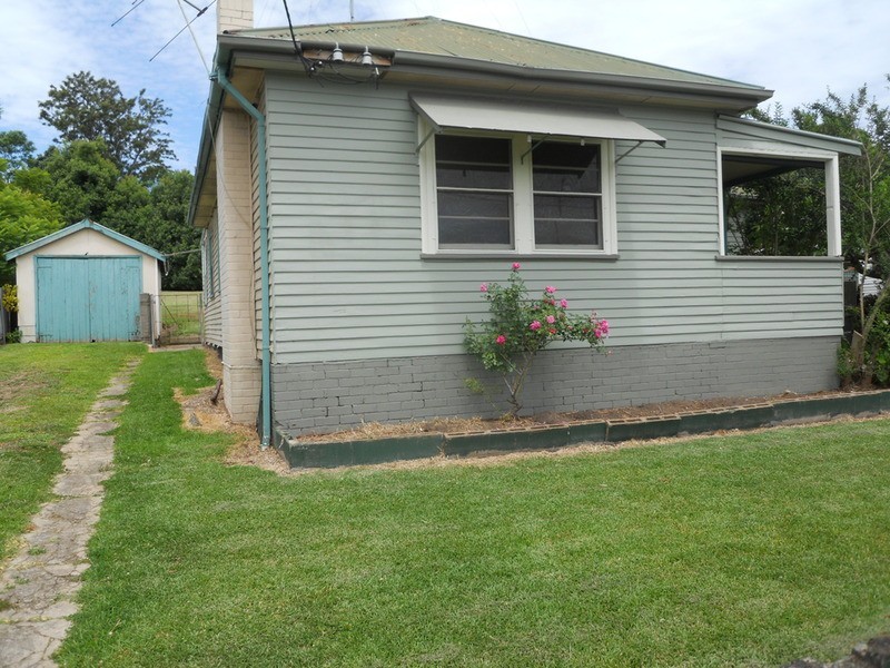 40 Lachlan  Road, Cardiff NSW 2285