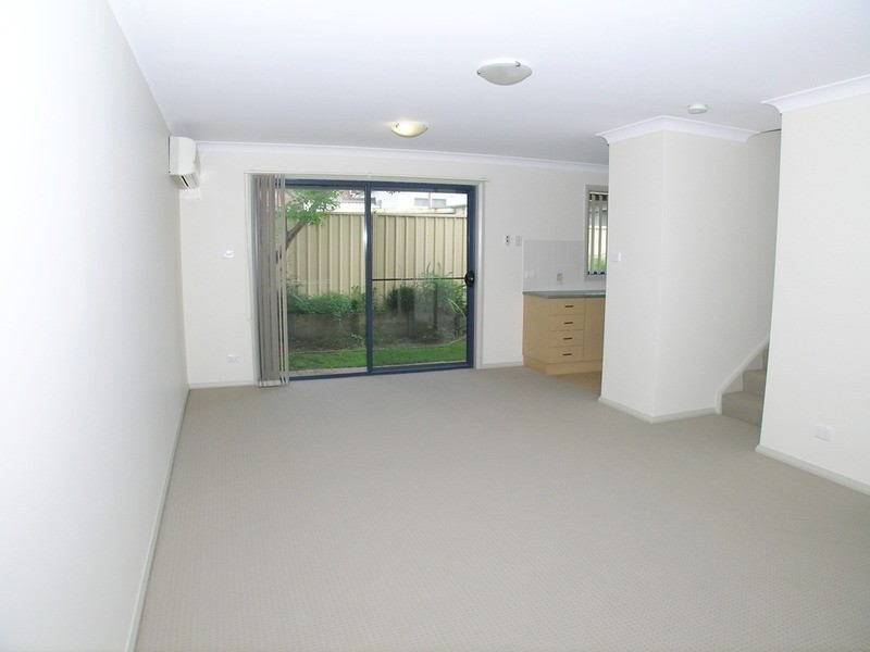 1/122 Croudace Road, Elermore Vale NSW 2287