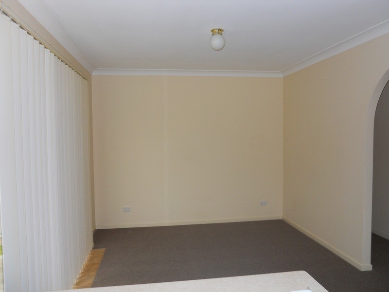 2 Toucan Close, Cameron Park NSW 2285