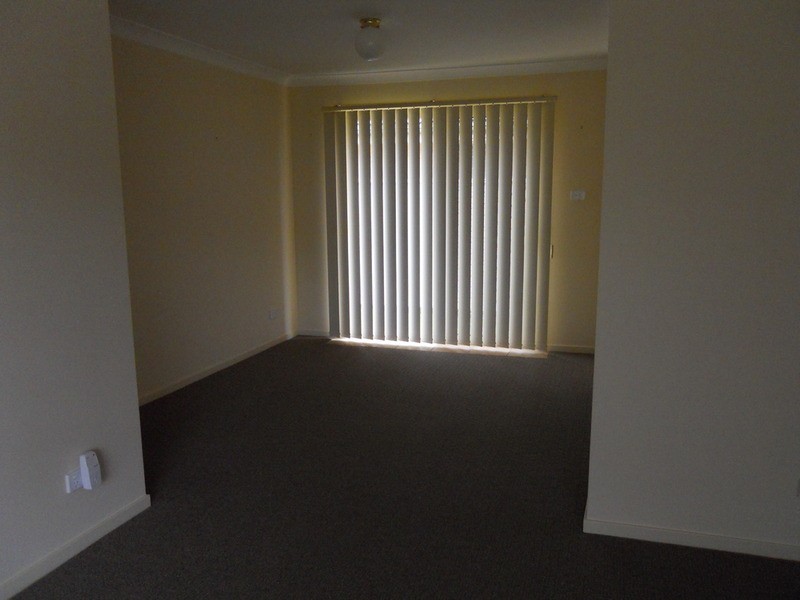 2 Toucan Close, Cameron Park NSW 2285