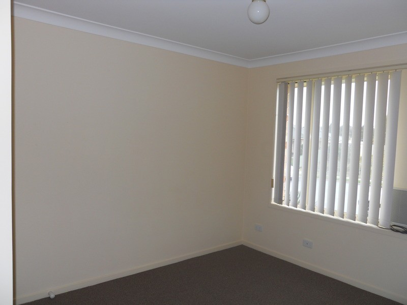 2 Toucan Close, Cameron Park NSW 2285