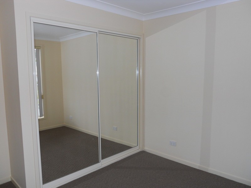 2 Toucan Close, Cameron Park NSW 2285