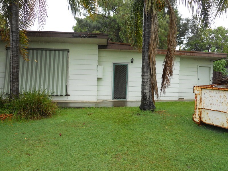 22 Lake  Avenue, Cardiff South NSW 2285