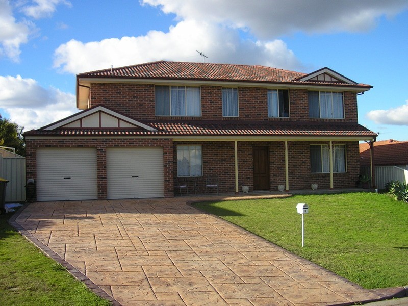 8 Moonan Street, Maryland NSW 2287