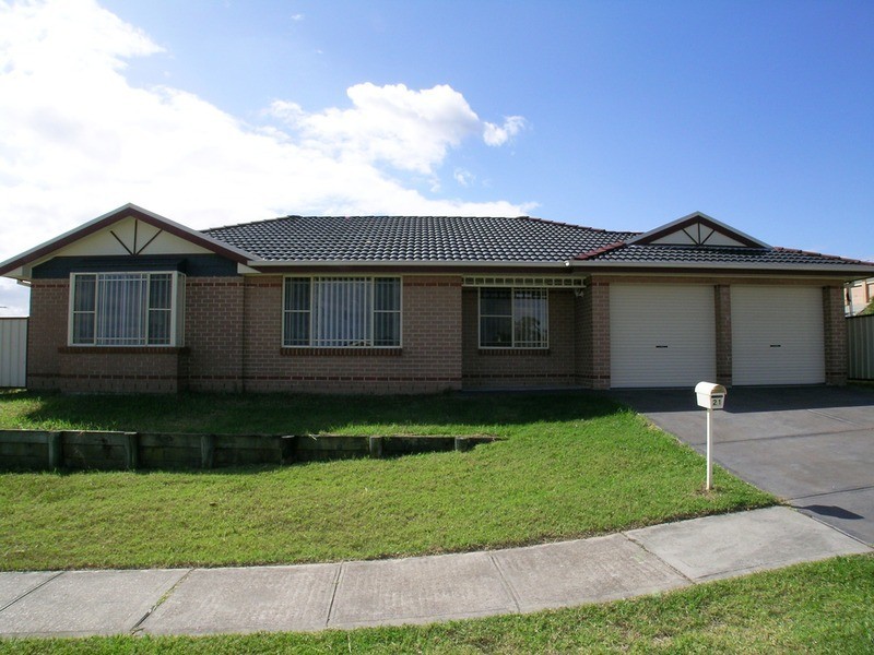 21 Toucan Close, Cameron Park NSW 2285