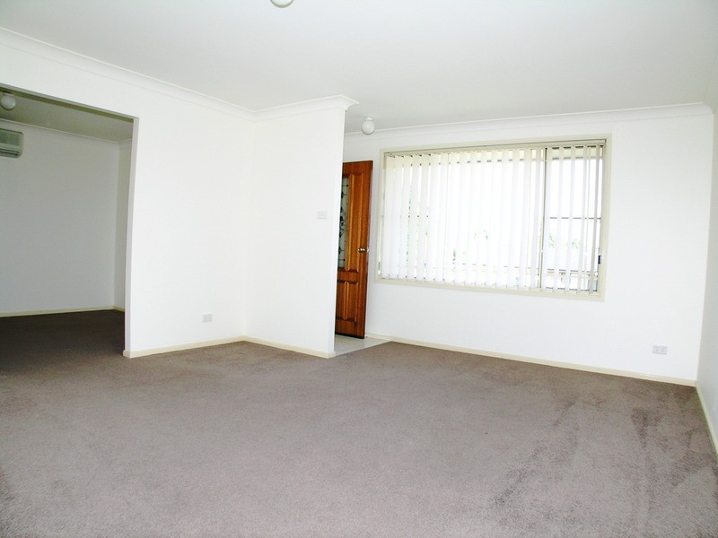 21 Toucan Close, Cameron Park NSW 2285