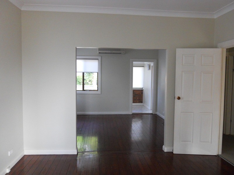 13 Emily Street, Marks Point NSW 2280