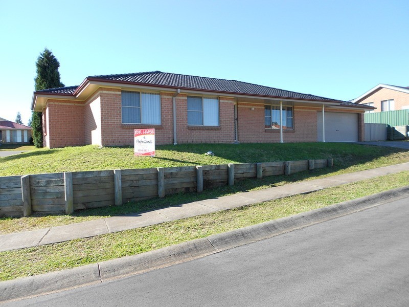 9 Toucan Close, Cameron Park NSW 2285