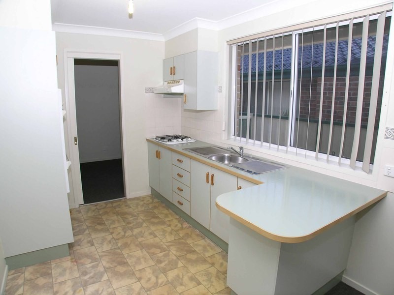 14 New York Avenue, Warners Bay NSW 2282