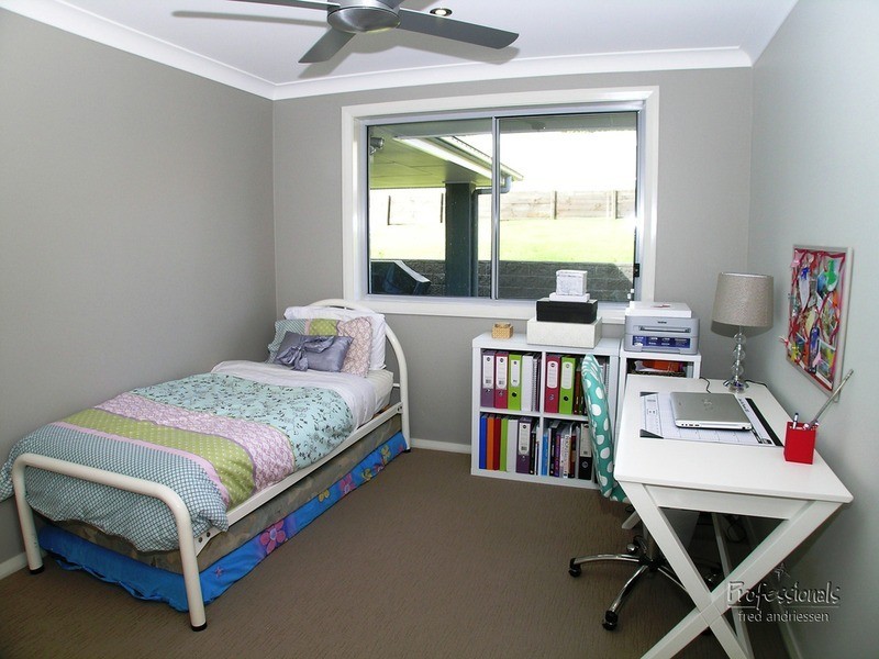 71 Dalmeny Drive, Macquarie Hills NSW 2285