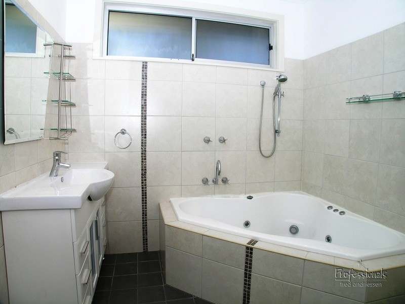 1 Wendy Street, Cardiff NSW 2285