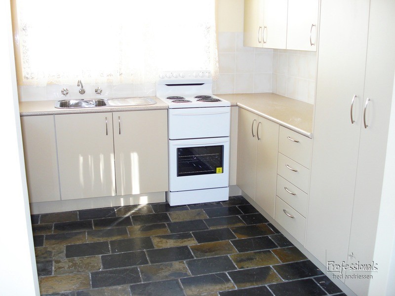 4 Lachlan Road, Cardiff NSW 2285