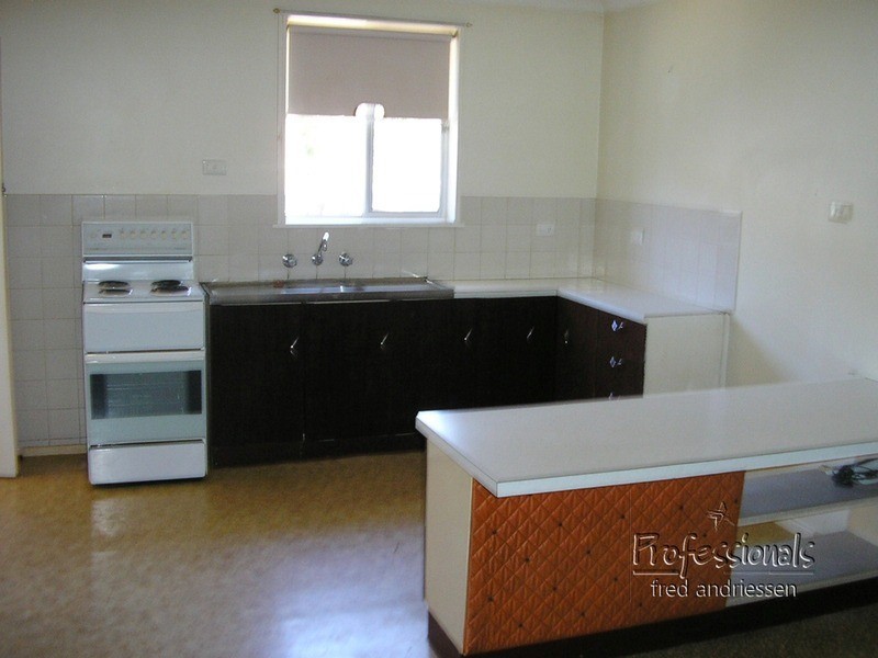 1/2 Bonarius Street, Warners Bay NSW 2282