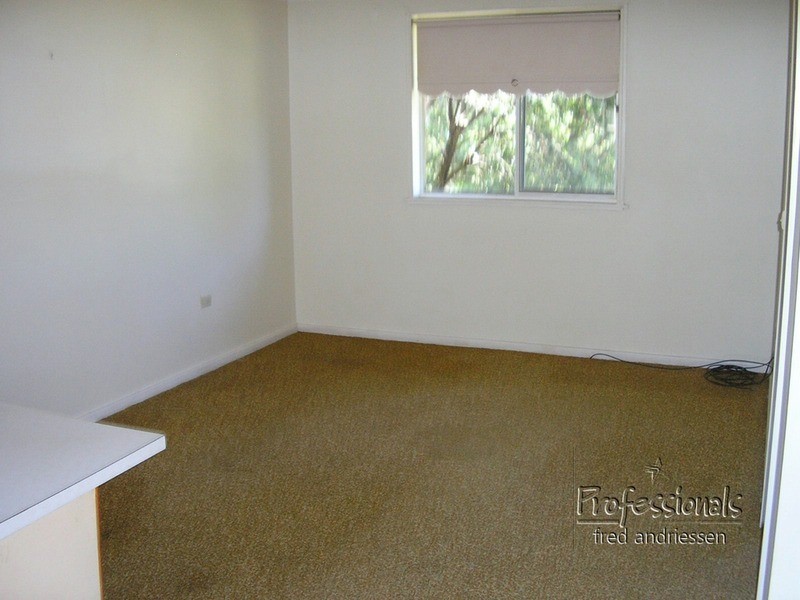 1/2 Bonarius Street, Warners Bay NSW 2282