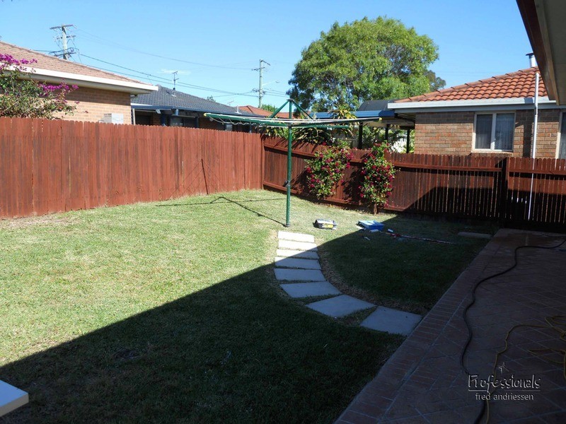 15 John Howe Crescent, Glendale NSW 2285