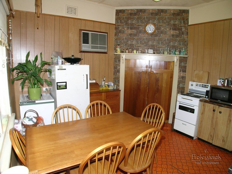 13 Lovell Street, Cardiff NSW 2285