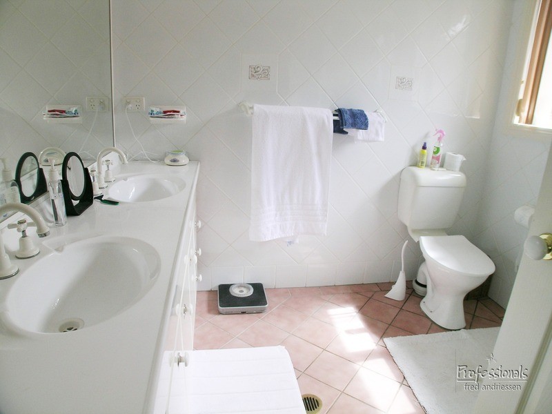 Macquarie Hills NSW 2285