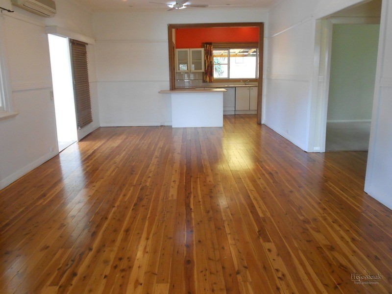 8 William Street, Cardiff NSW 2285