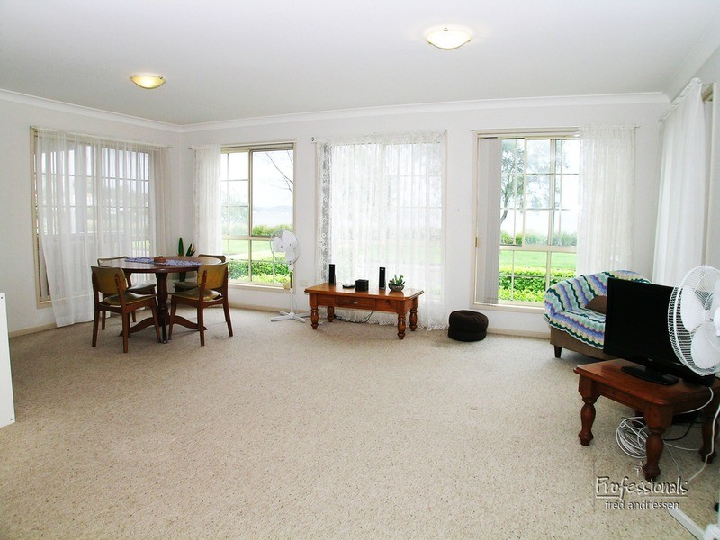 32 Village Bay Close, Marks Point NSW 2280