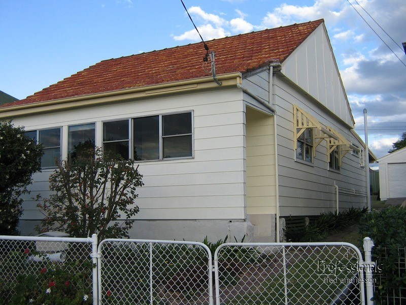 8 Robert Street, Wallsend NSW 2287